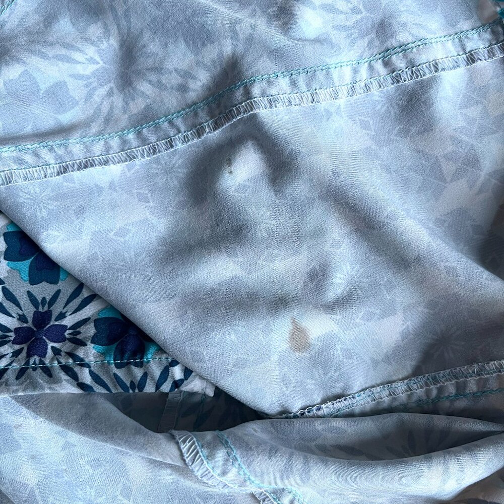Athleta geo pattern twirl skort stains 6 - Picture 14 of 16